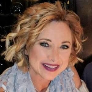 Meet your Posher, Dena